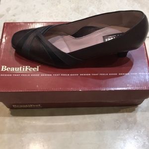 Brand new BeautiFeel Debi Leather Size 36H